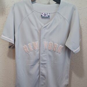 Steve & Barry’s New York NYC Gray Jersey Women’s Small Pink Accents Embroidered